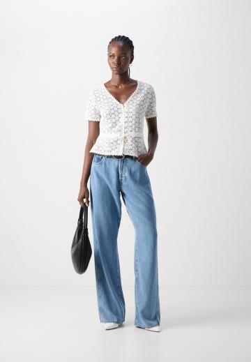 Кружевная блузка