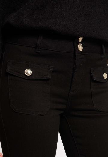 Клешеные брюки