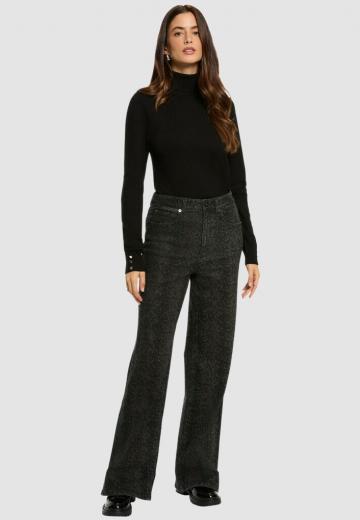 Клешеные брюки