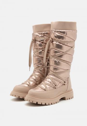 Сапоги на шнуровке