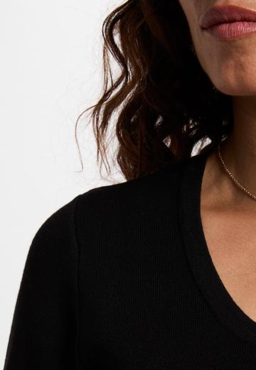 Вязаное платье