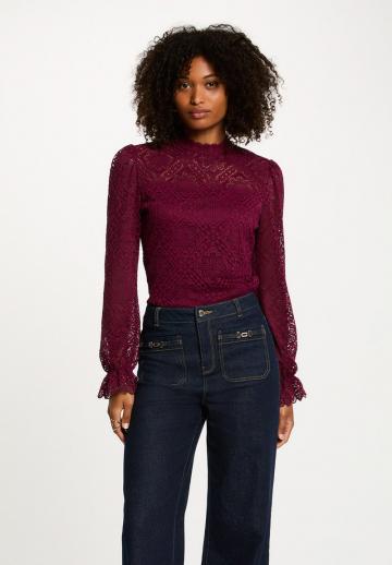 Кружевная блузка