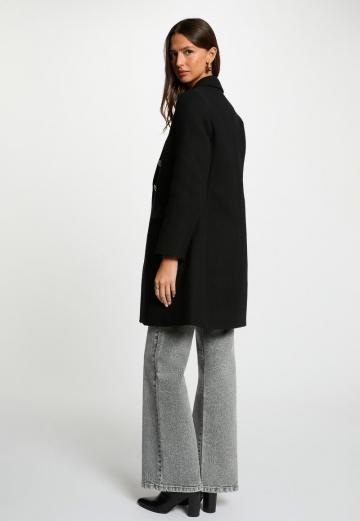 Короткое пальто