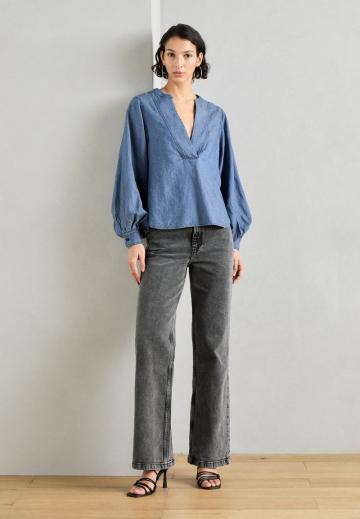 Джинсовая блузка