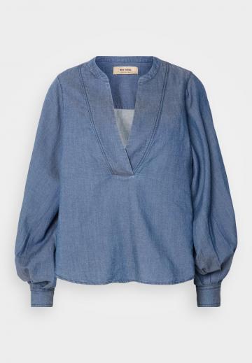Джинсовая блузка