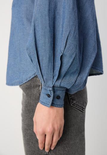 Джинсовая блузка