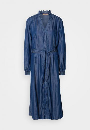 Джинсовое платье