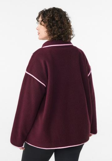 Спортивная куртка