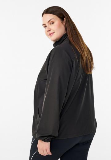 Спортивная куртка