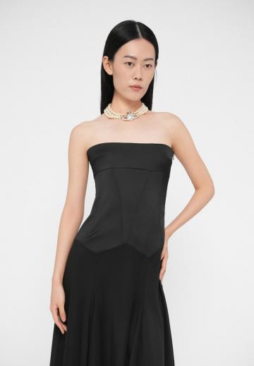 Платье без бретелек