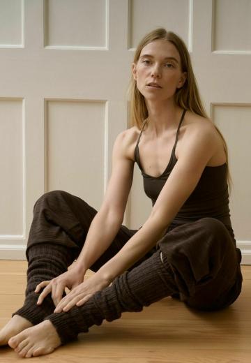 Топ на бретельках