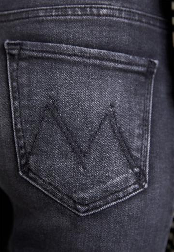 Клешеные джинсы