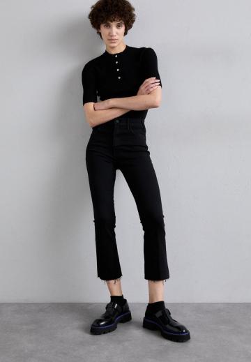 Короткие джинсы