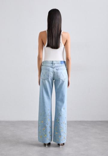 Джинсы бойфренда