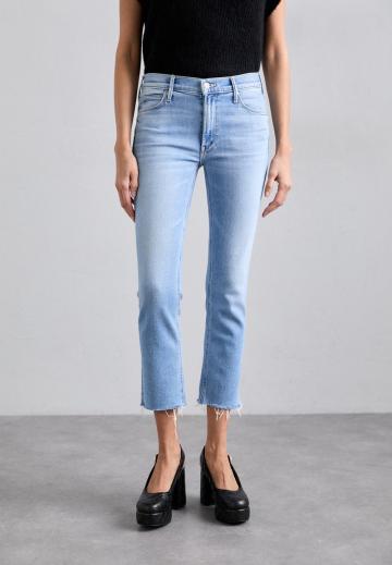 Короткие джинсы
