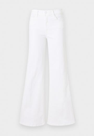 Клешеные джинсы