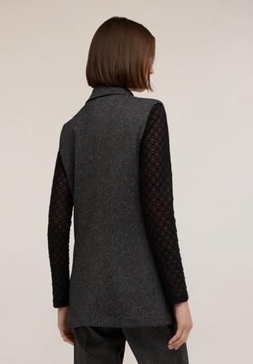 Длинный жилет