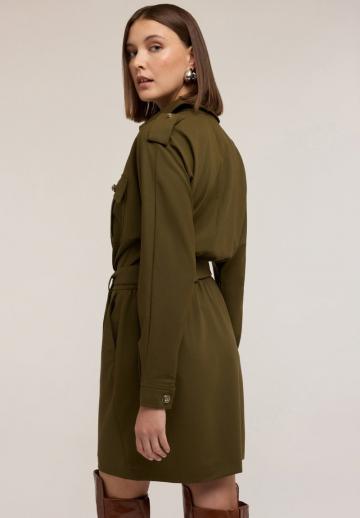 Блейзер с накладными карманами