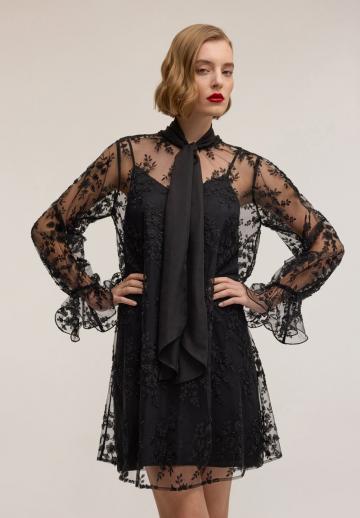 Короткое платье