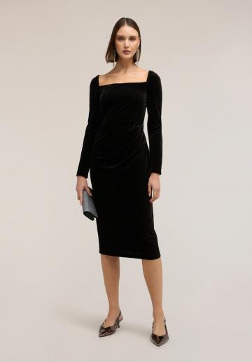 Платье футляр