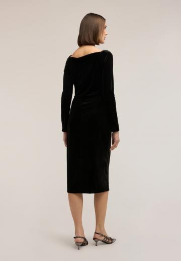 Платье футляр