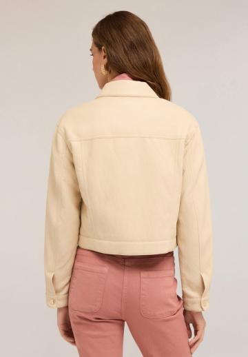 Куртка с накладнымит карманами