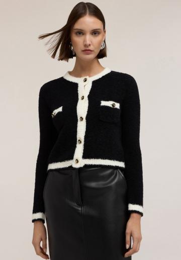 Жаккардовая вязаная кофта