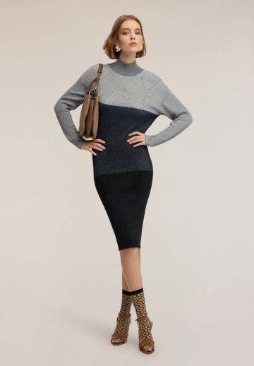 Вязаное платье