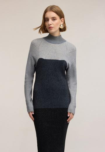 Вязаное платье