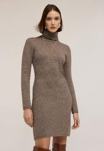 Платье футляр