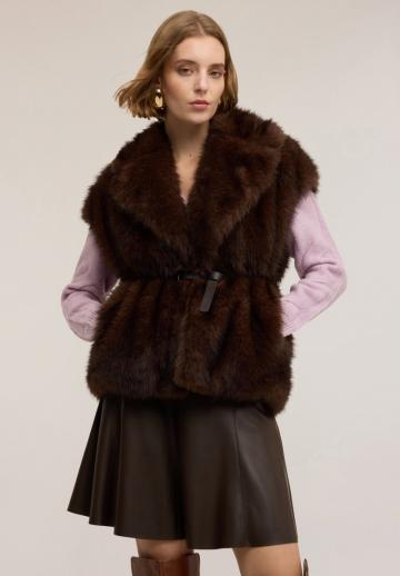 Пуховой жилет