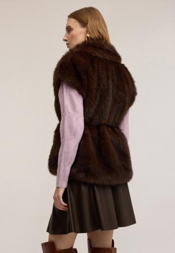 Пуховой жилет