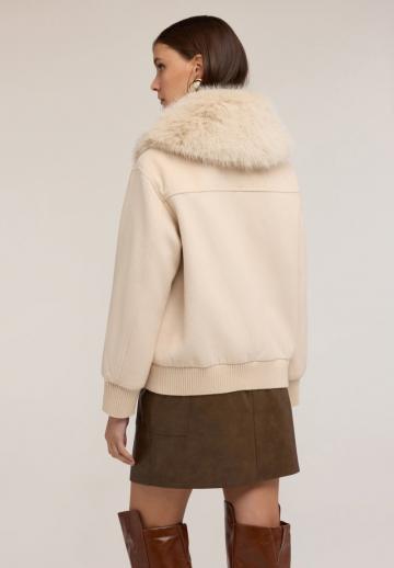 Зимняя куртка