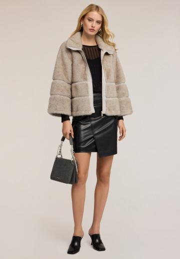 Короткая куртка