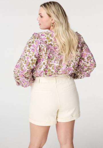 Джинсовые шорты