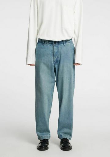 Прямые джинсы