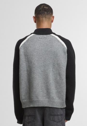 Вязаная кофта