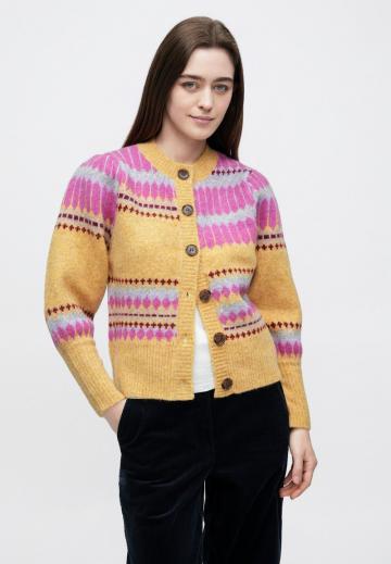 Жаккардовая вязаная кофта