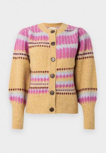 Жаккардовая вязаная кофта