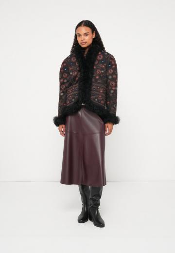 Зимняя куртка