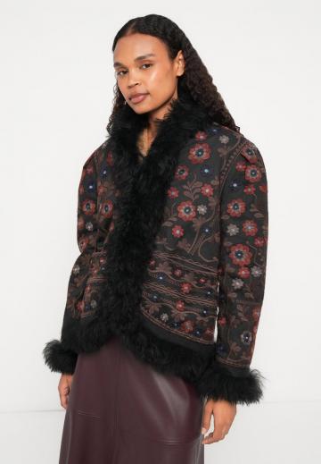 Зимняя куртка