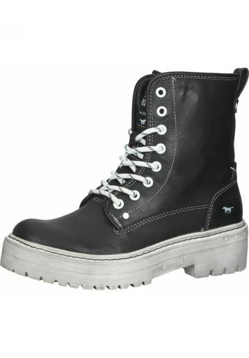 Ботинки на шнуровке