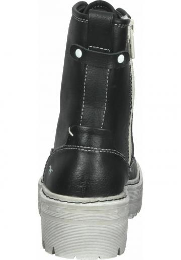 Ботинки на шнуровке