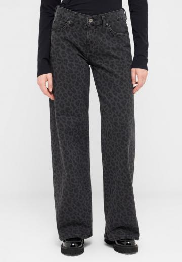 Свободные джинсы
