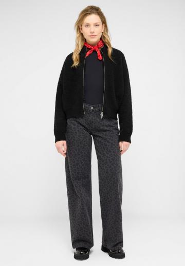 Свободные джинсы