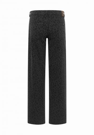 Свободные джинсы