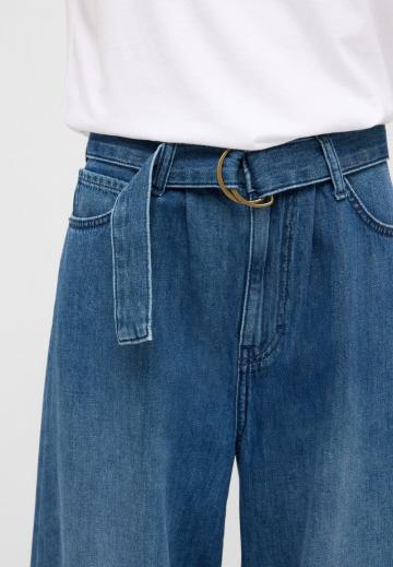 Свободные джинсы