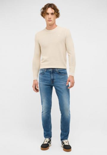 Узкие джинсы