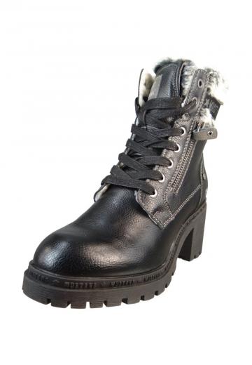 Зимние ботинки