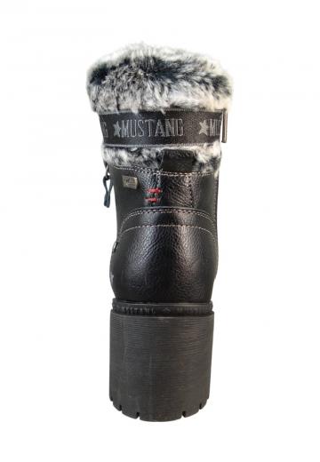 Зимние ботинки